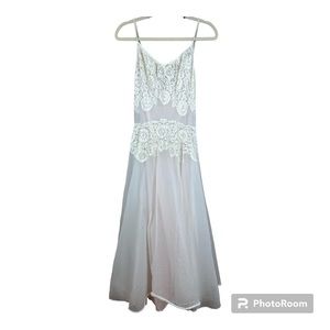 Vintage Vanity Fair Long Women's Slip Nightgown Size 32 Sheer Lace White Lined